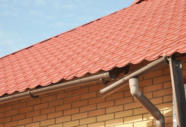 Loose Gutter Repair in Saint Joseph