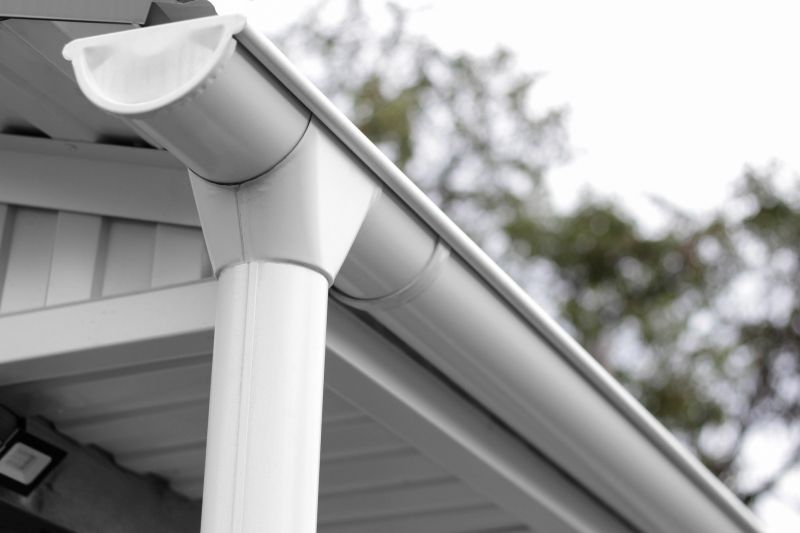 Seamless gutter system